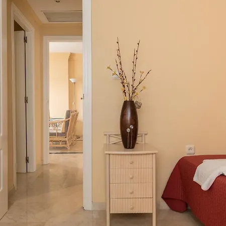 305 Marbella